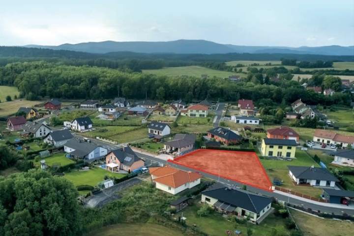 Stavební pozemek: Jak vybrat ten pravý pro váš budoucí dům