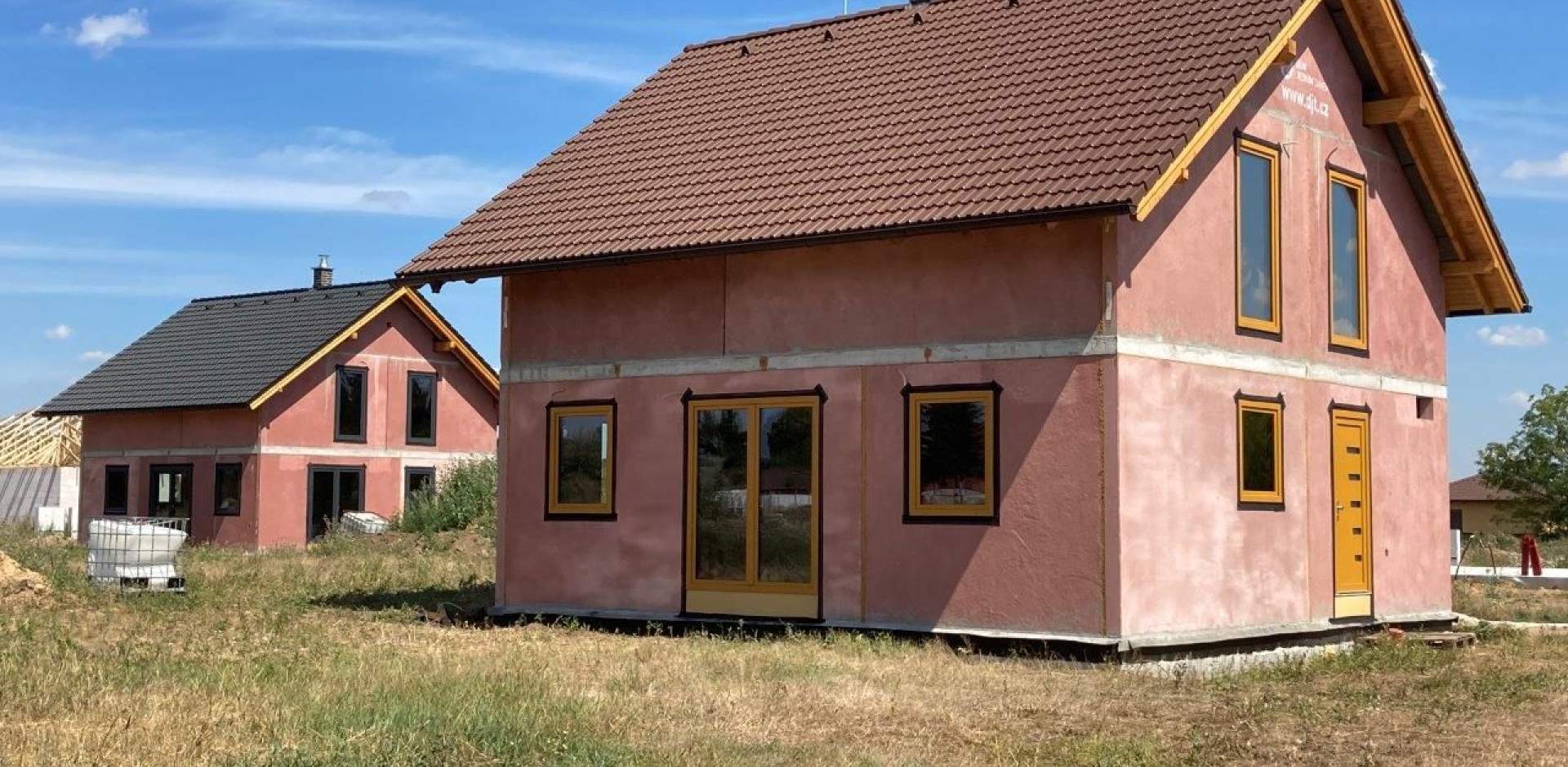Dva domy Artemis k dokončení na Chomutovsku