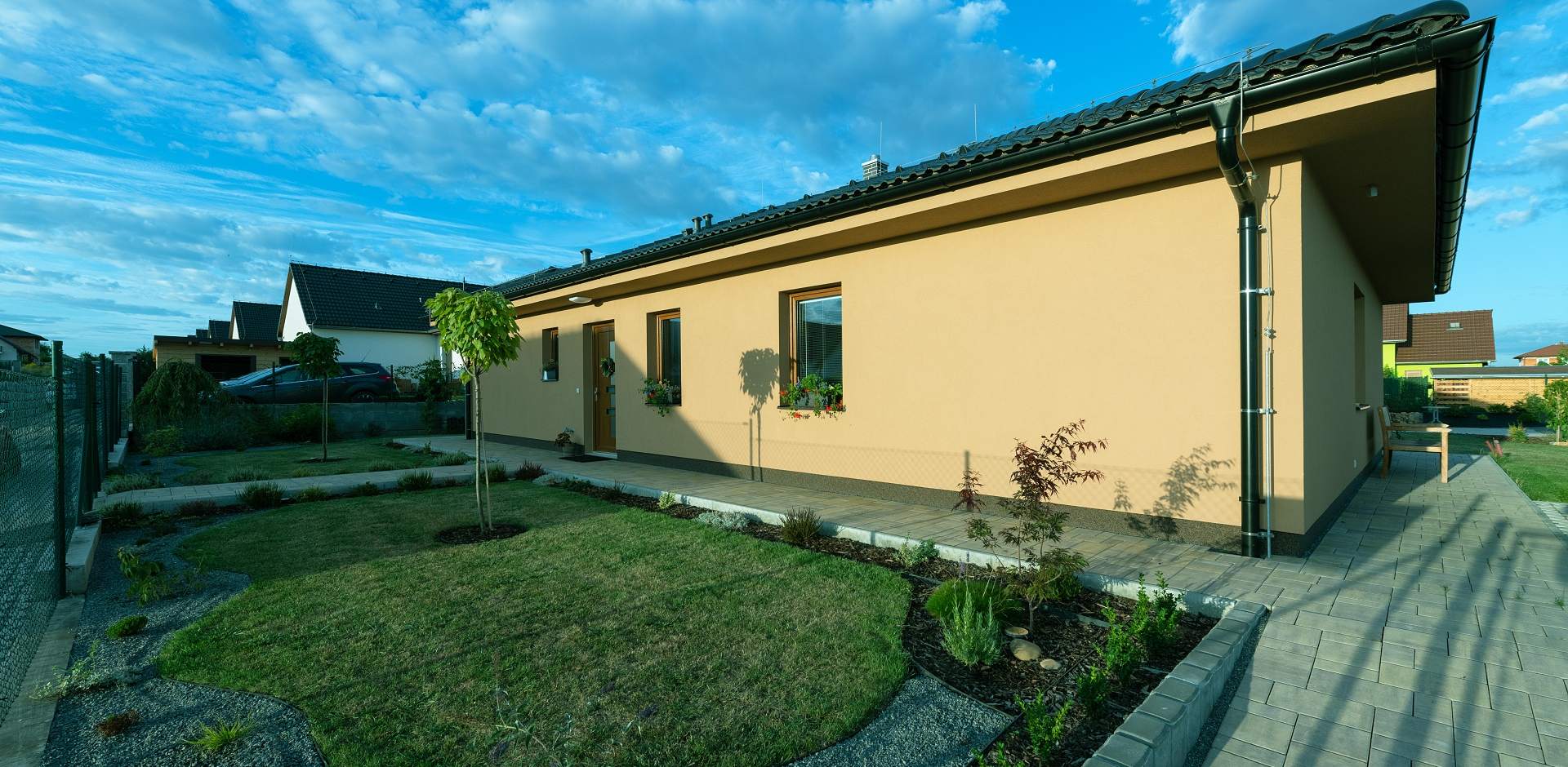 Plutos - dům k dokončení, Praha-východ
